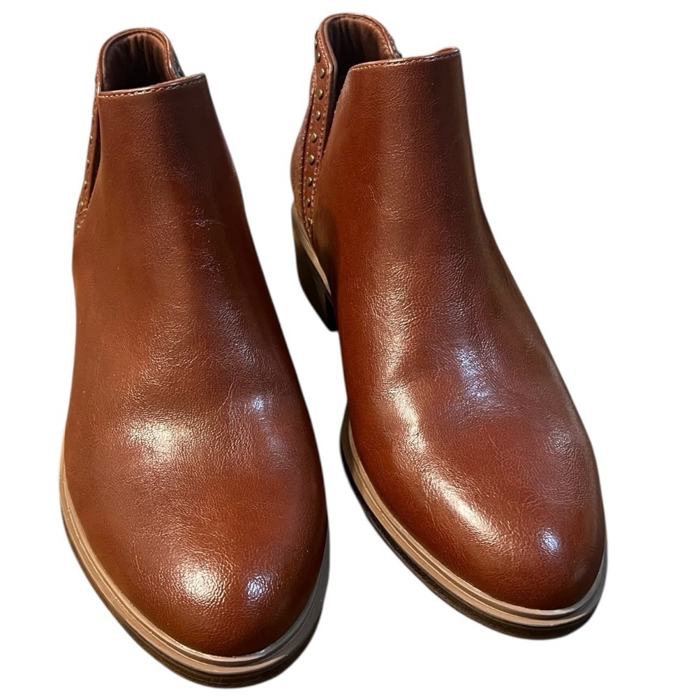 BareTraps Avril Brown Ankle Boots Vegan Size 7M - Picture 3 of 9